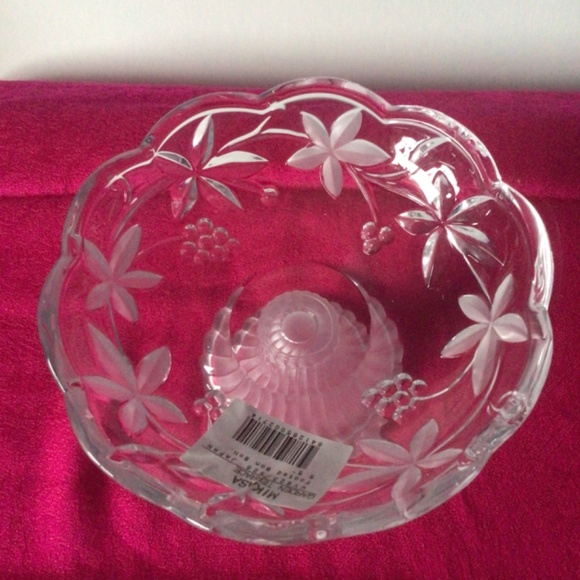 Mikasa Garden Terrace Footed Bon Bon - Picture 9 of 10